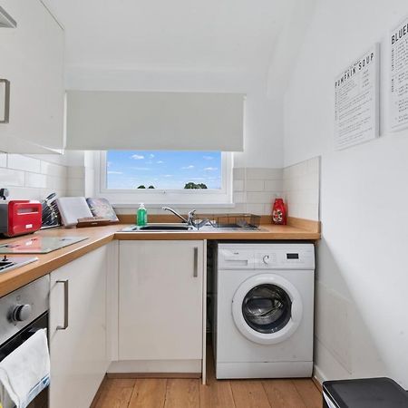 Village Cwtch Whitchurch 2 Bedroom Apartment 卡迪夫 外观 照片
